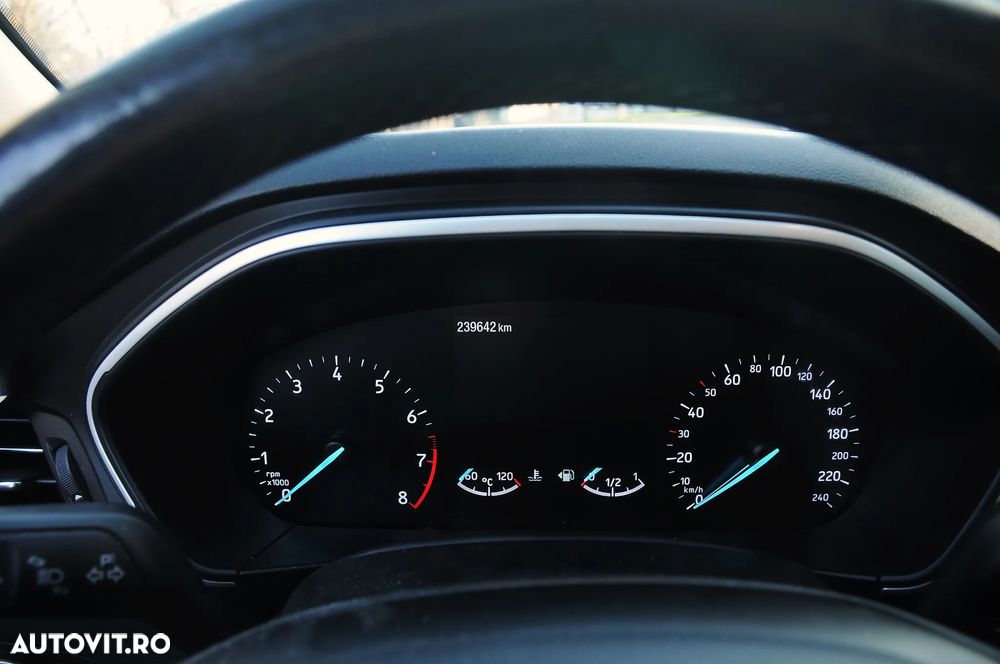 Ford Focus Turnier 1.0 EcoBoost Start-Stopp-System COOL&CONNECT - 11