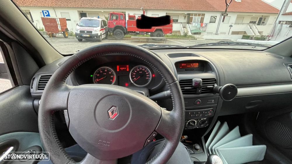 Renault Clio 1.2 16V Extreme - 8