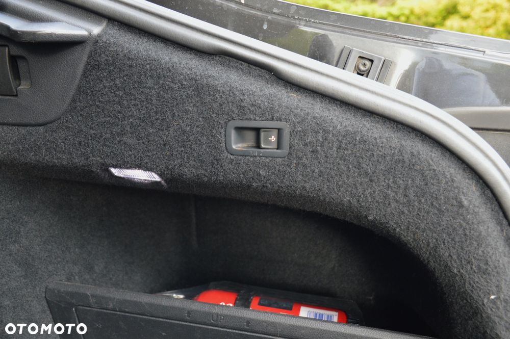 Volkswagen Arteon 2.0 TDI R-Line DSG - 35