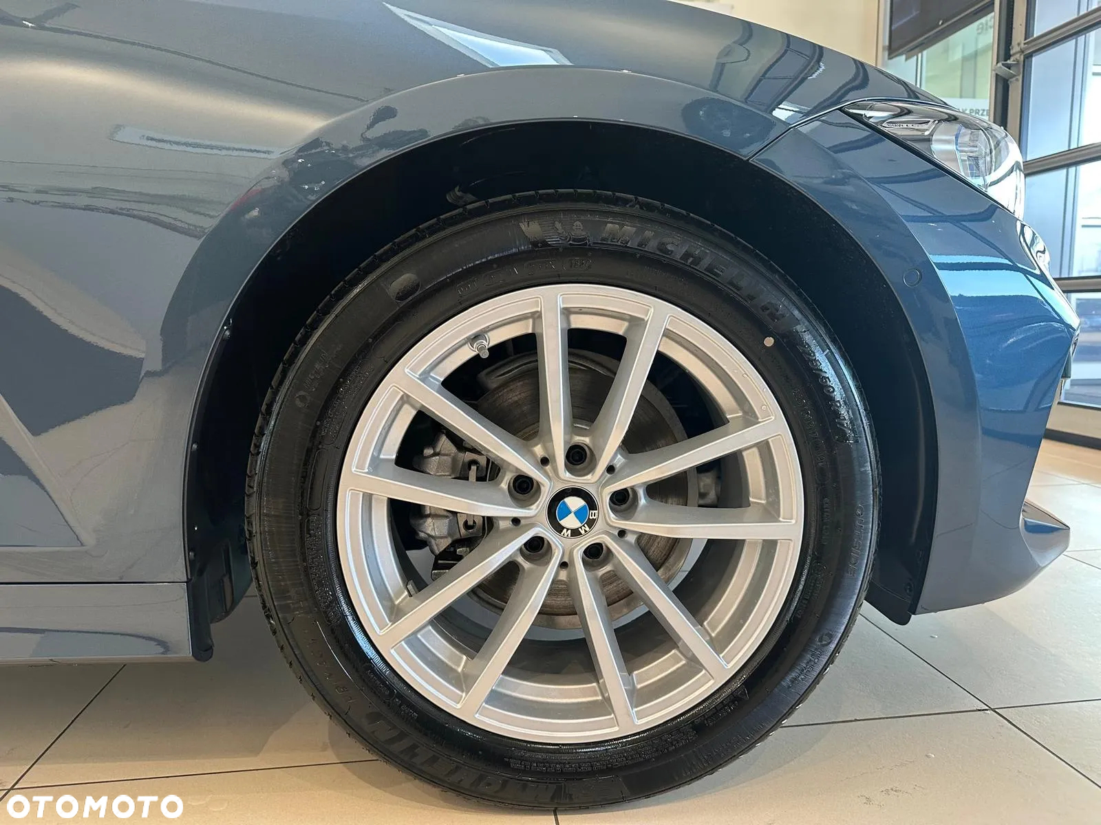BMW Seria 3 318i M Sport - 4