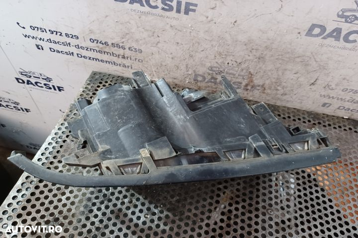 Far stanga BMW Seria 3 E46 [1997 - 2003] Sedan 4-usi 316i MT (105 hp) - 2