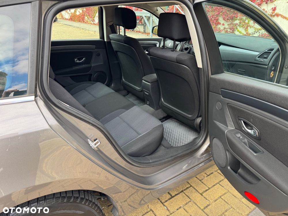 Renault Laguna - 31