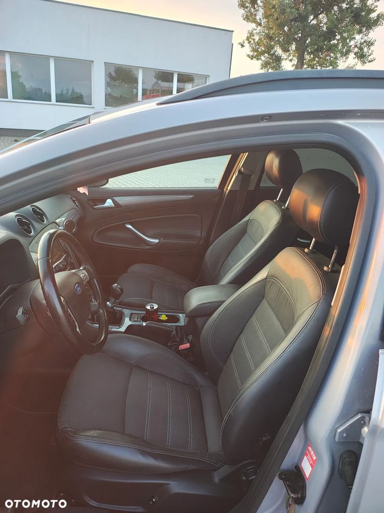 Ford Mondeo 2.0 TDCi Champions Edition - 13