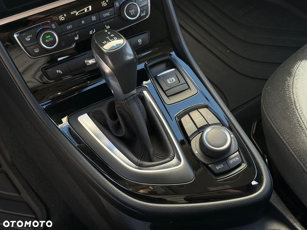 BMW Seria 2 216d Luxury Line - 27