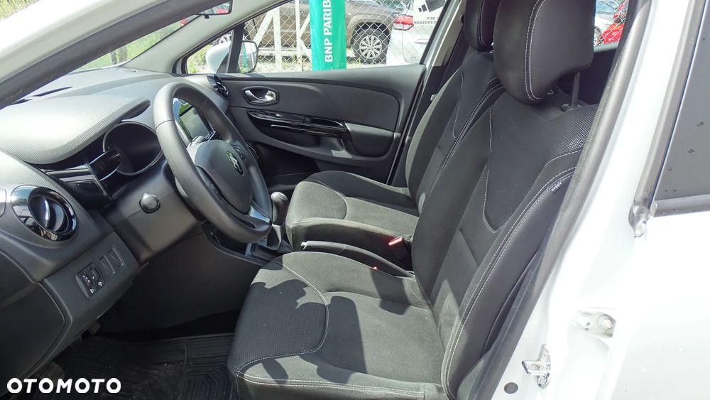 Renault Clio - 8