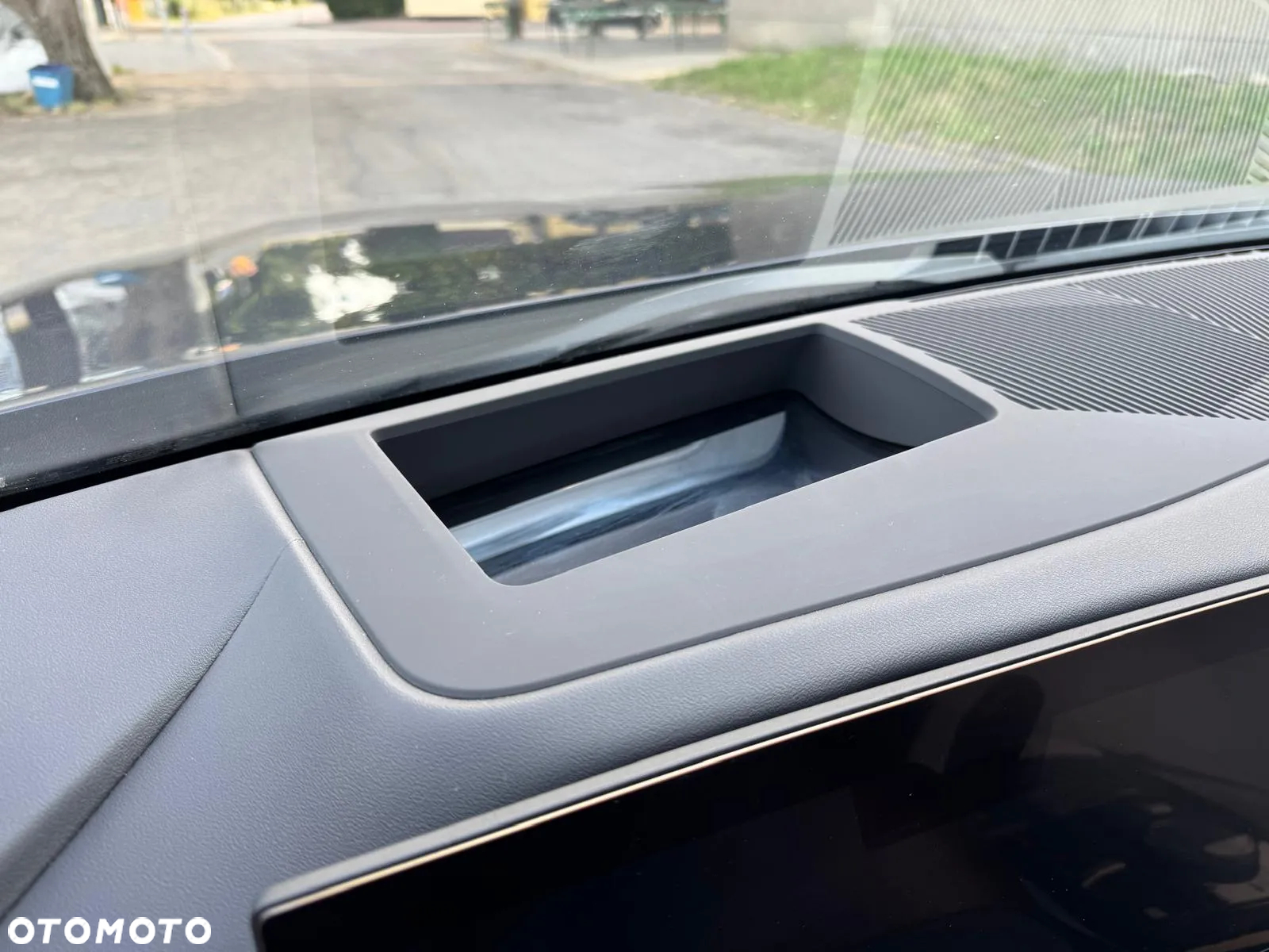 BMW Seria 5 520d xDrive Touring - 24
