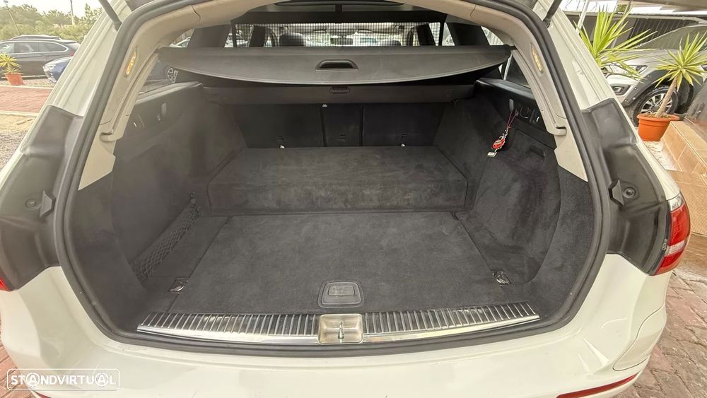 Mercedes-Benz E 300 de Avantgarde 4Matic - 40