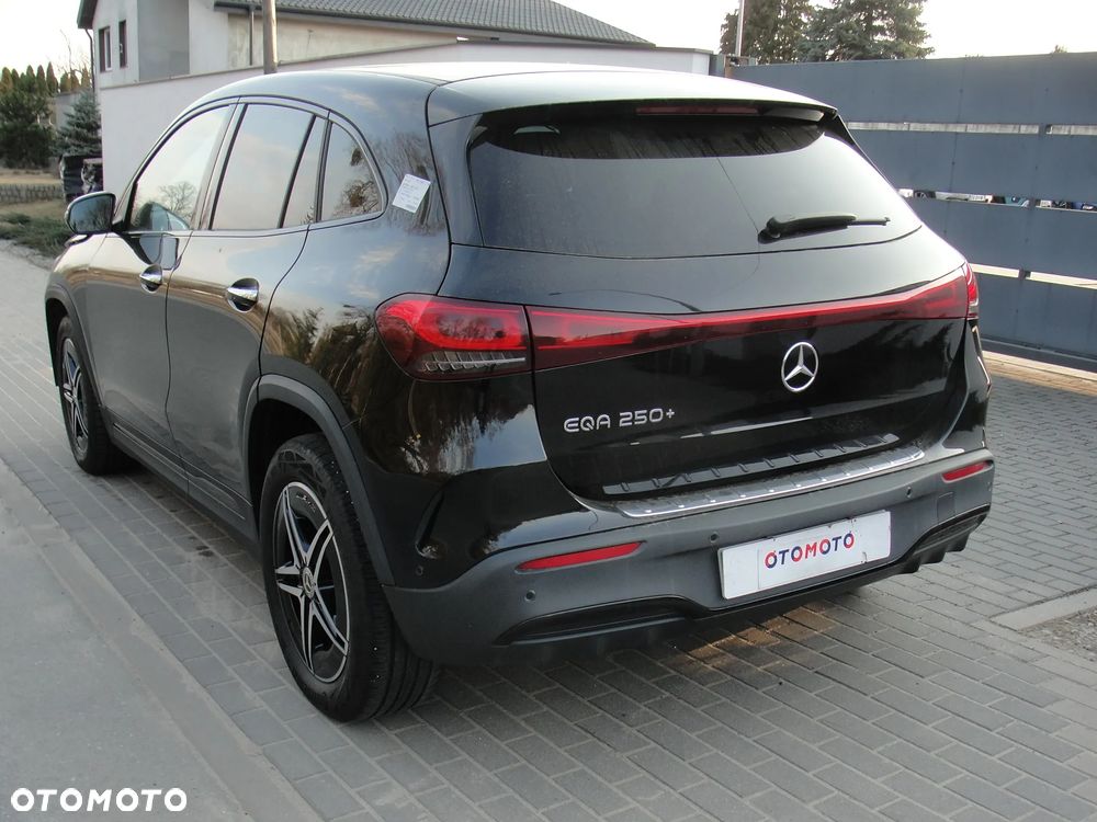 Mercedes-Benz EQA 250 Progressive - 2