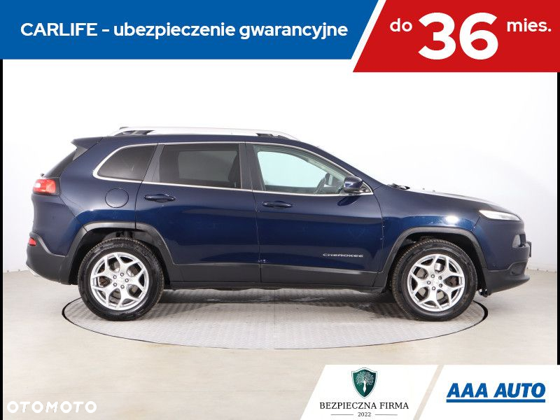 Jeep Cherokee - 7