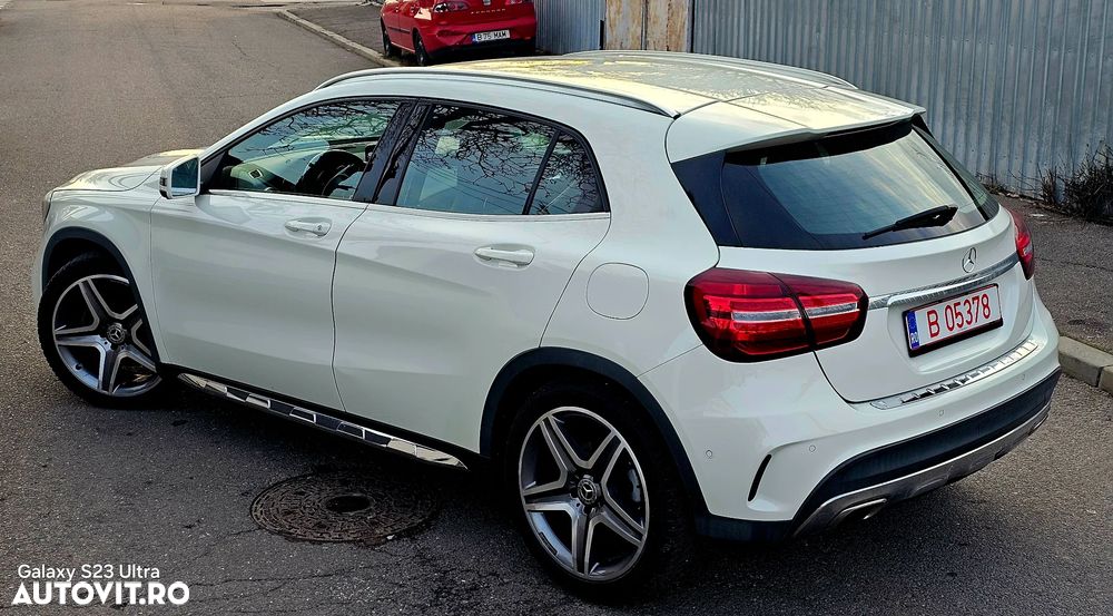 Mercedes-Benz GLA 180 7G-DCT AMG Line - 10