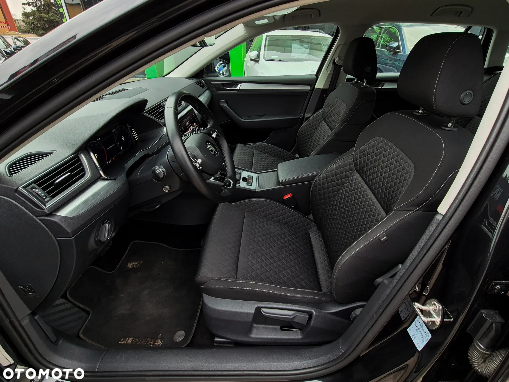 Skoda Superb 1.5 TSI Ambition DSG - 14