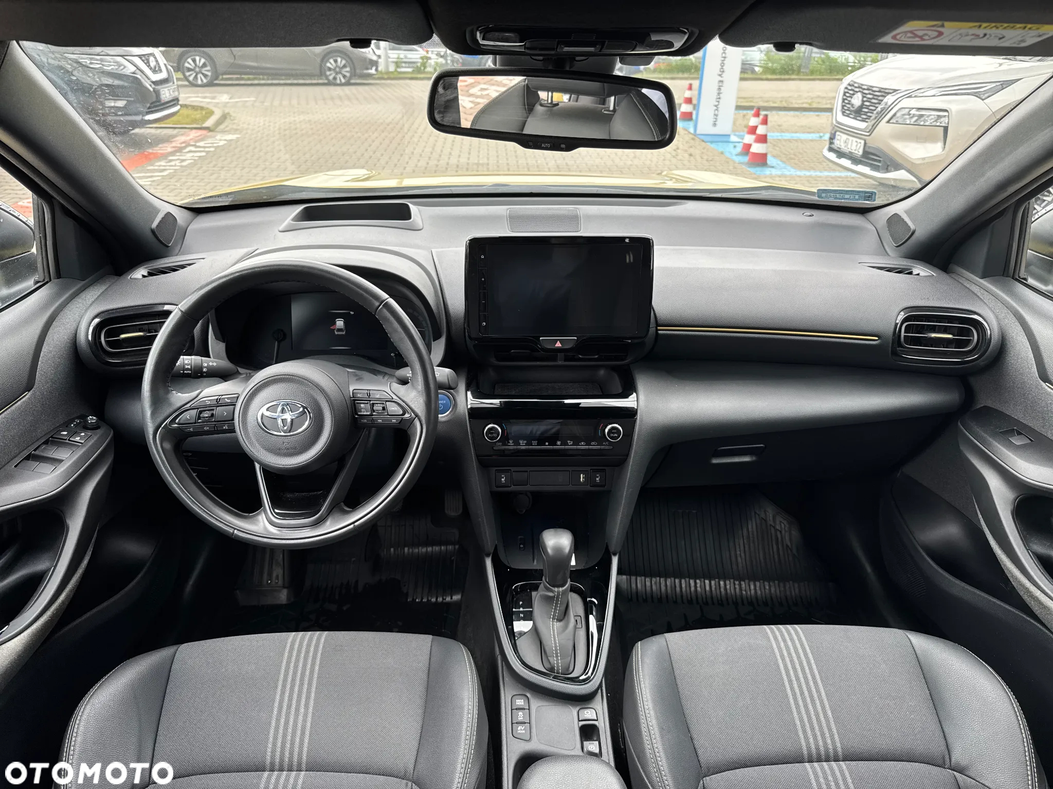 Toyota Yaris Hybrid 1.5 Selection Style - 13