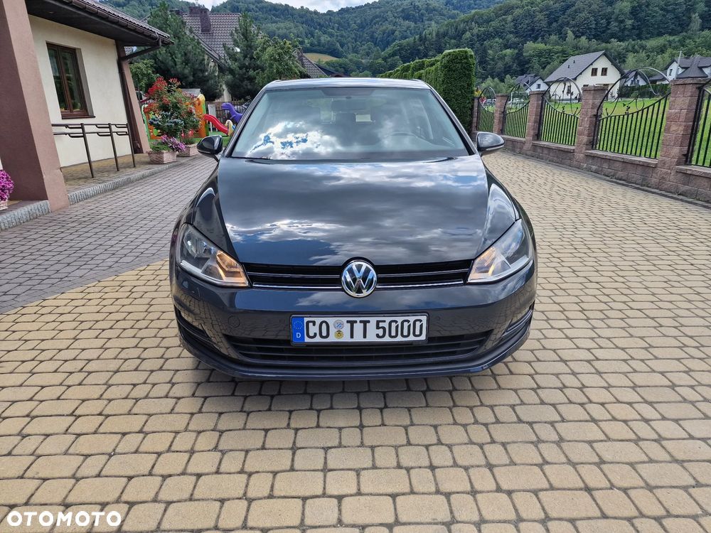 Volkswagen Golf - 2