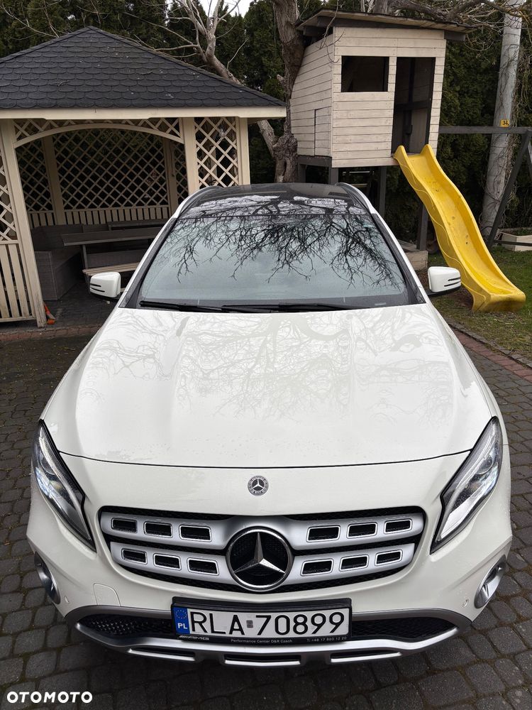 Mercedes-Benz GLA 250 4-Matic Urban - 16