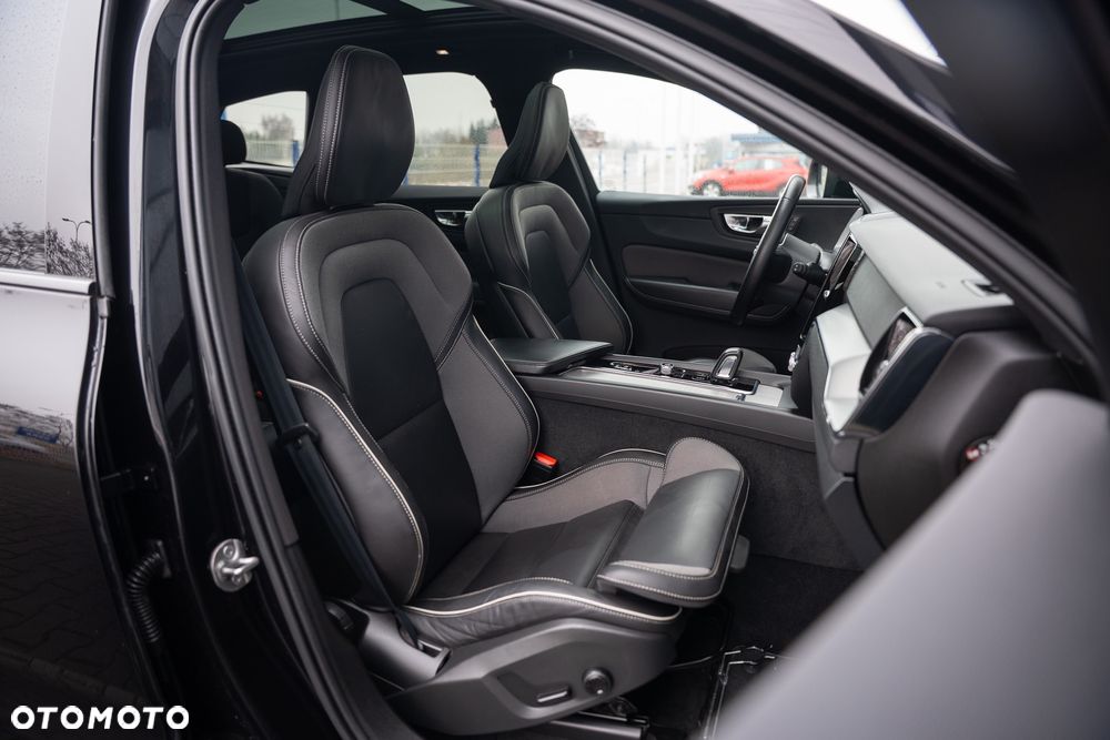 Volvo XC 60 B4 D Geartronic RDesign - 24