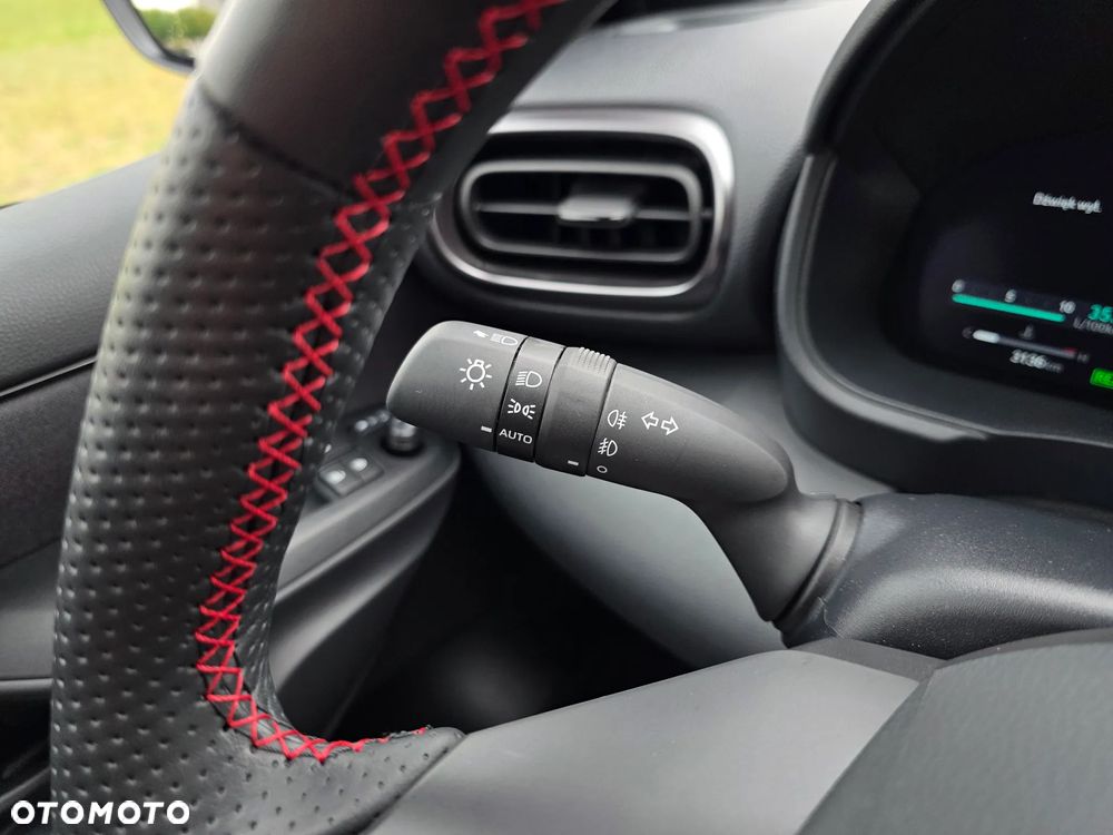 Toyota Yaris Hybrid 1.5 GR Sport - 23