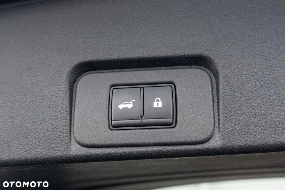 Nissan X-Trail 1.5 VC-T MHEV Tekna 2WD Xtronic 7os - 34