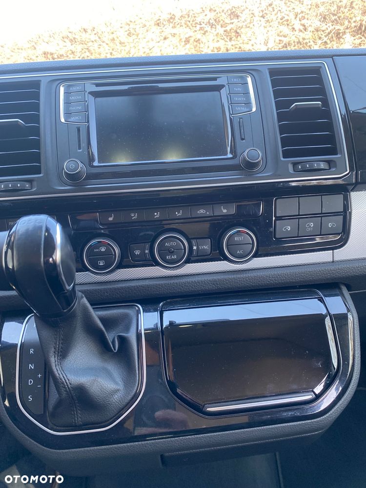 Volkswagen Multivan 2.0 BiTDI L1 Highline DSG - 11