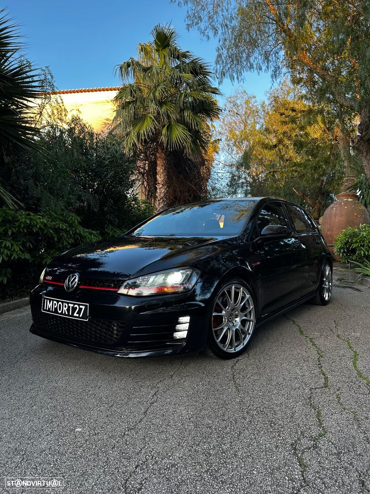 VW Golf 2.0 TSi GTI - 1