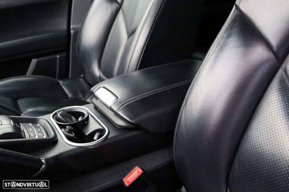 Porsche Cayenne - 31