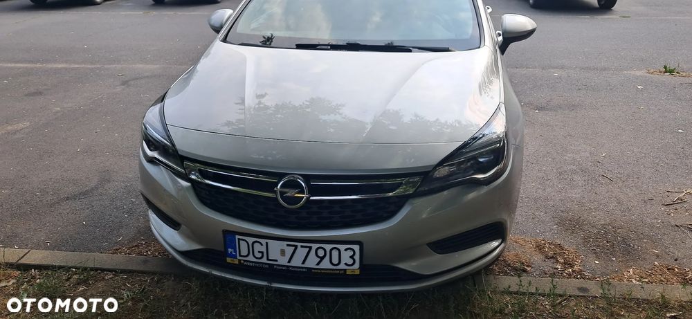 Opel Astra 1.6 CDTI Enjoy - 1