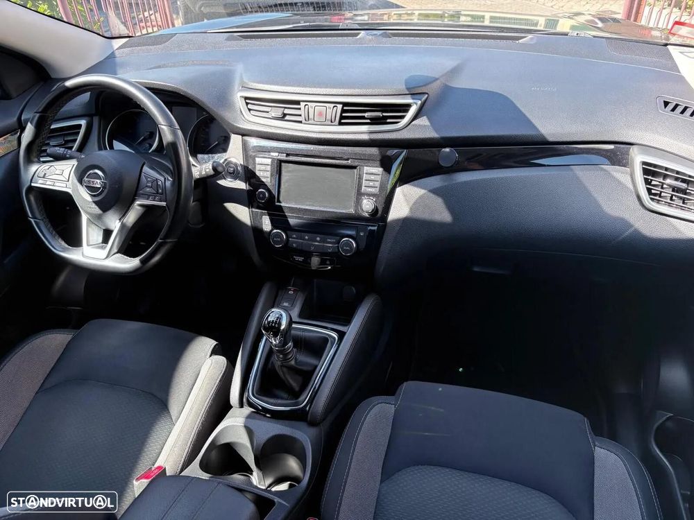 Nissan Qashqai 1.5 dCi N-Connecta J18 - 31