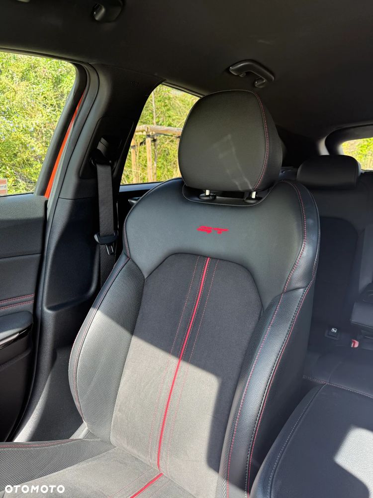 Kia ProCeed 1.6 T-GDI GT DCT - 8