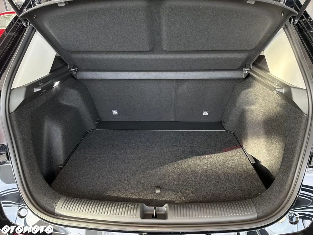 MG ZS Hybrid+ - 18