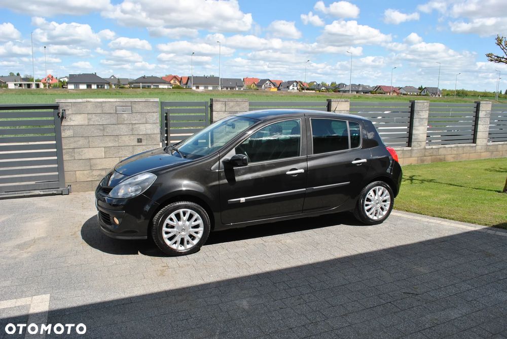Renault Clio 1.2 16V Exception - 12