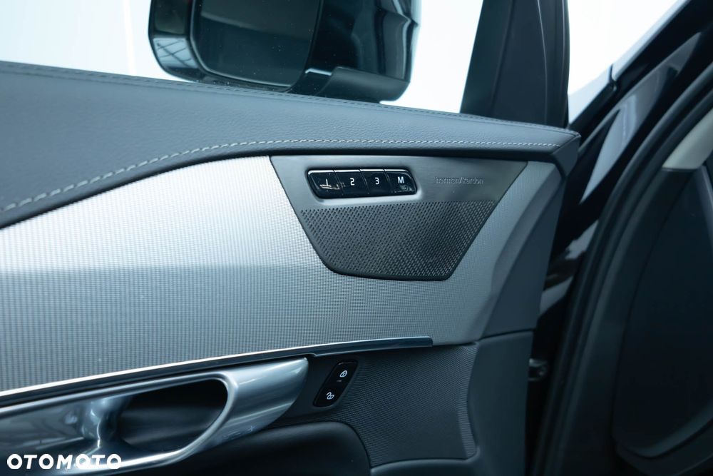 Volvo XC 90 T8 AWD Plug-In Hybrid Ultimate Bright 7os - 34