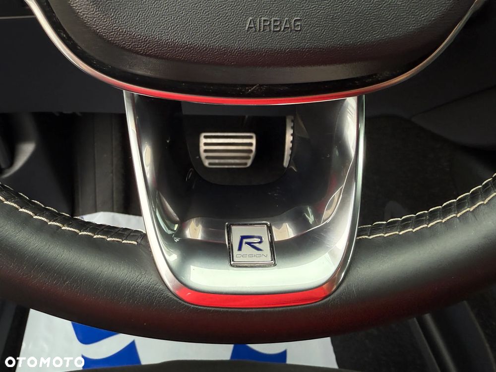 Volvo XC 40 T5 AWD R-Design - 26