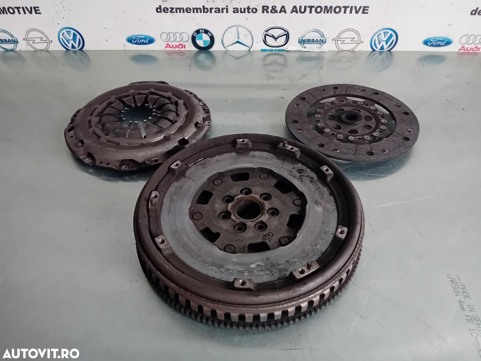 Kit Ambreiaj Volanta Masa Dubla Dacia Duster 1.5 Dci 2X4 6+1 An 2010-2015 - 1