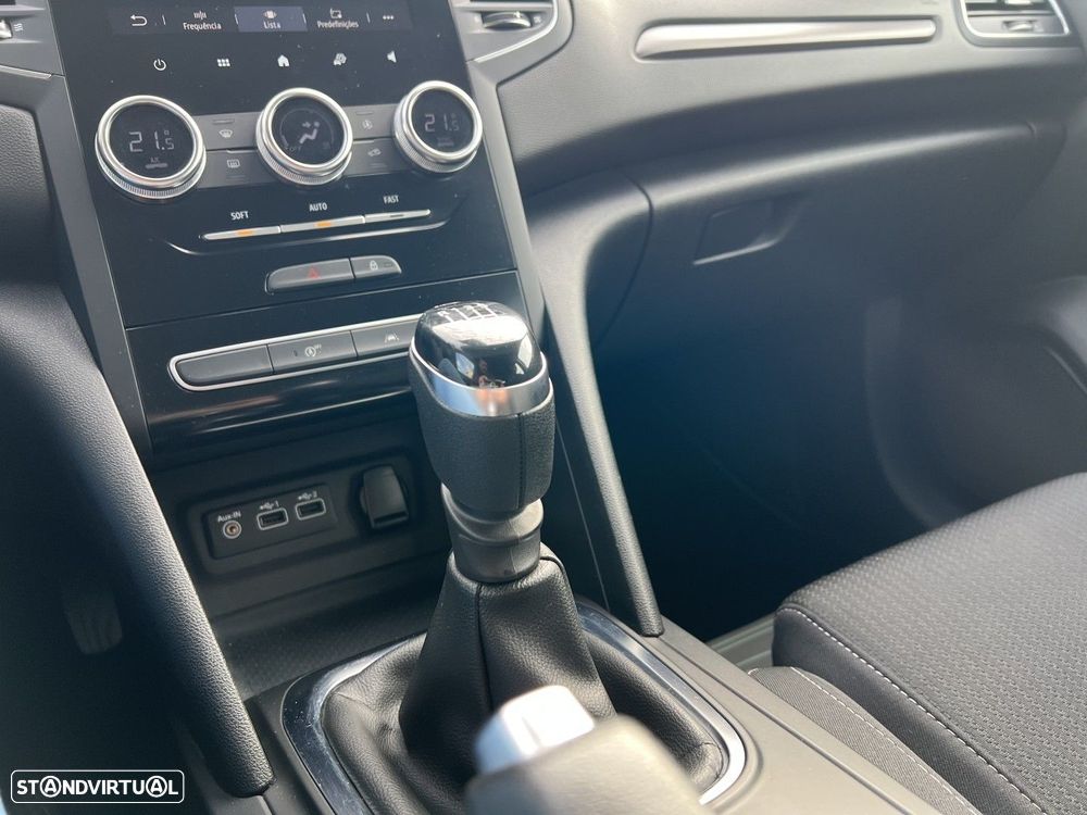 Renault Mégane BLUE dCi 115 BUSINESS EDITION - 23