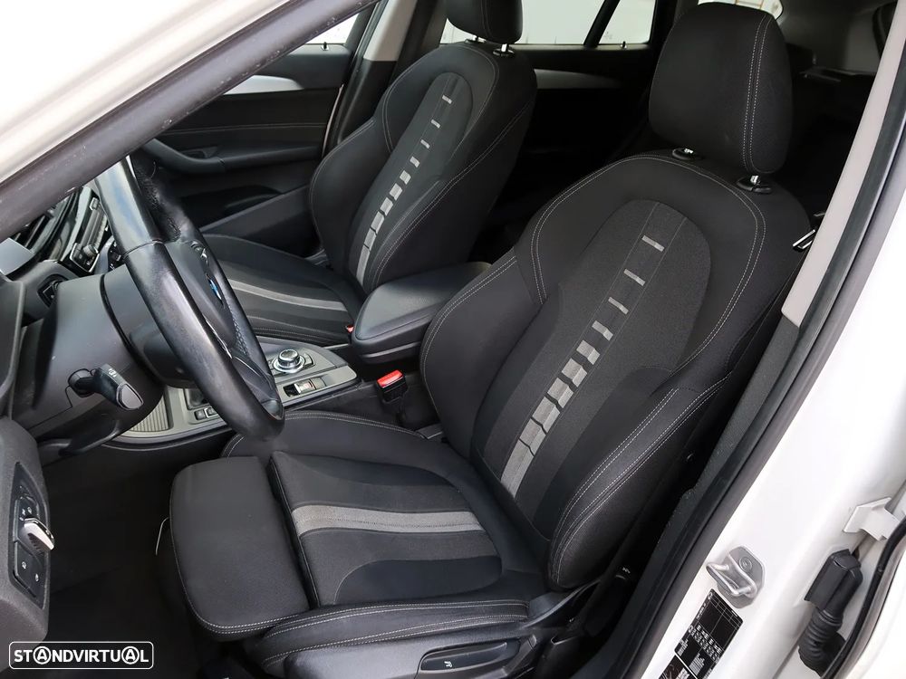 BMW X1 16 d sDrive Line Sport - 11