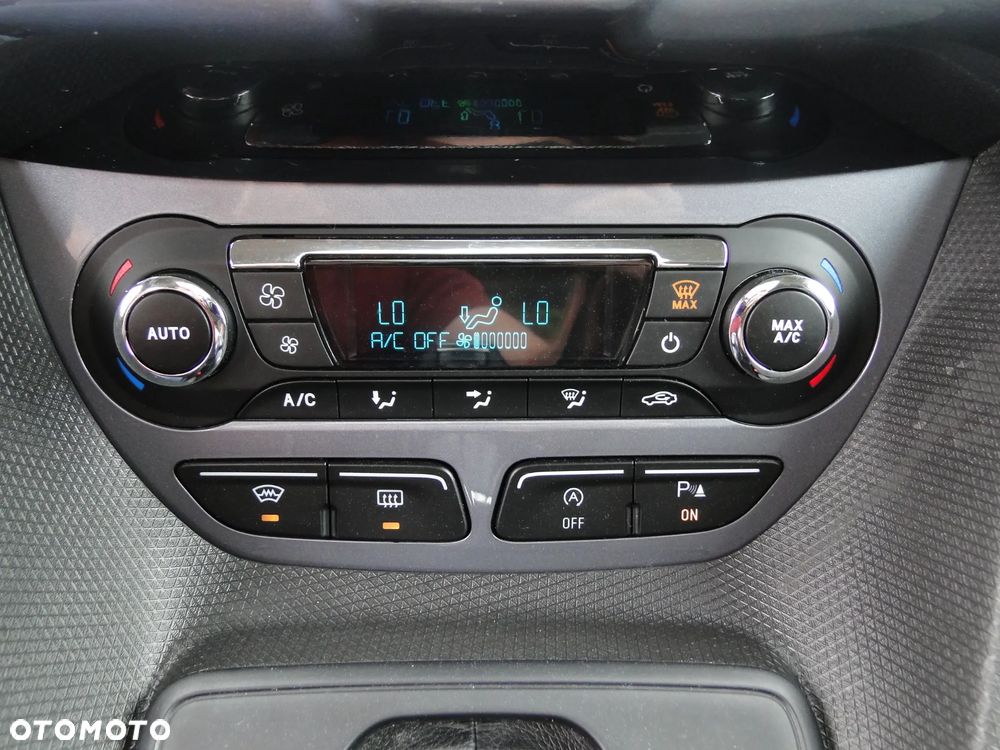 Ford Tourneo Connect Grand - 12