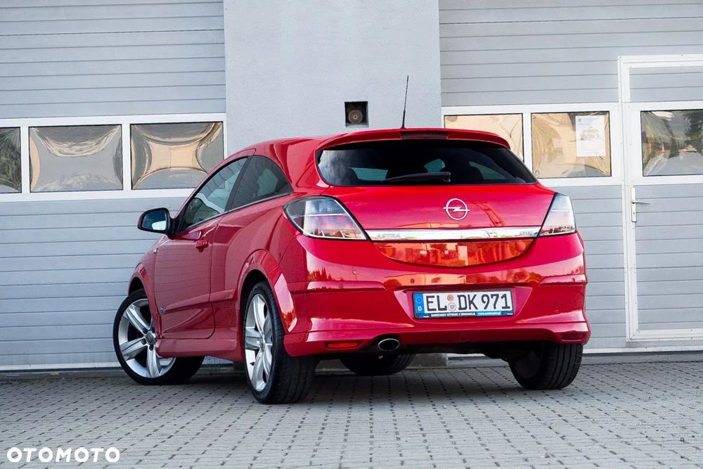 Opel Astra III GTC 1.8 Sport - 10