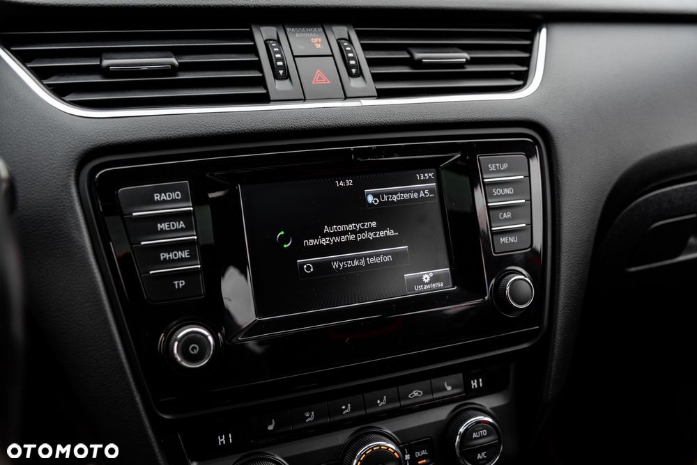 Skoda Octavia 2.0 TSI RS - 33