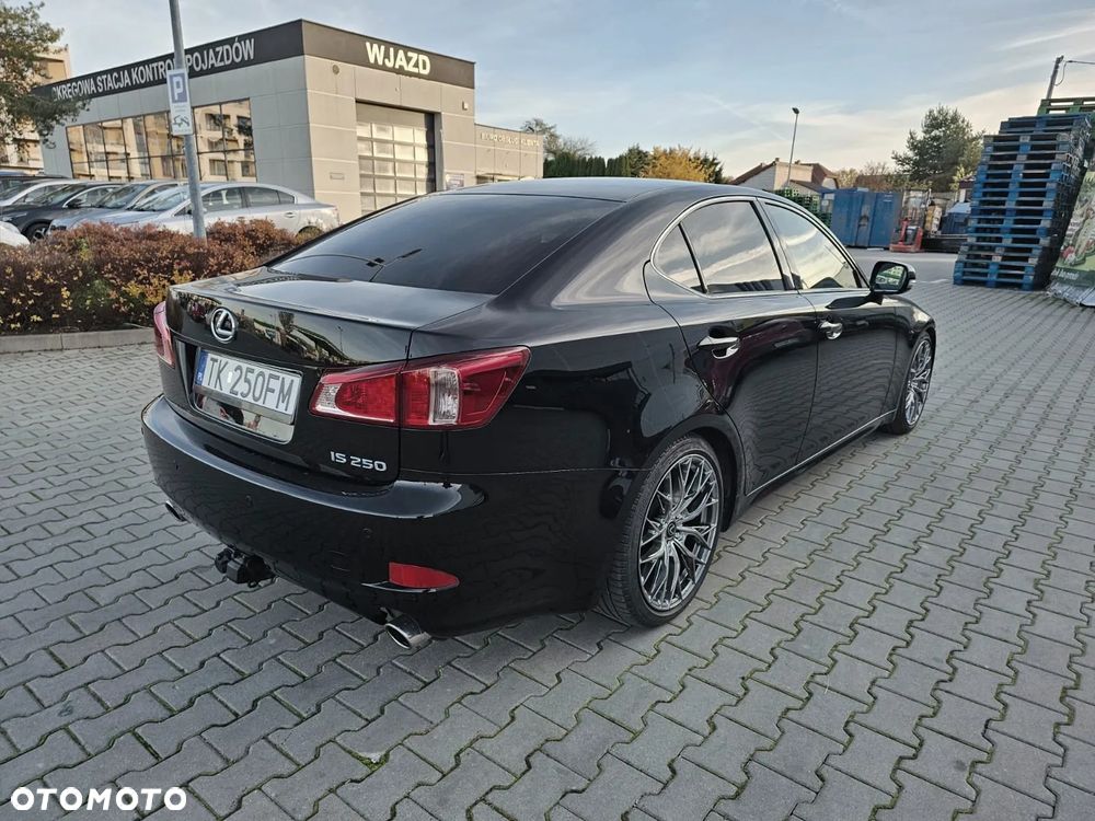 Lexus IS 250 - 16