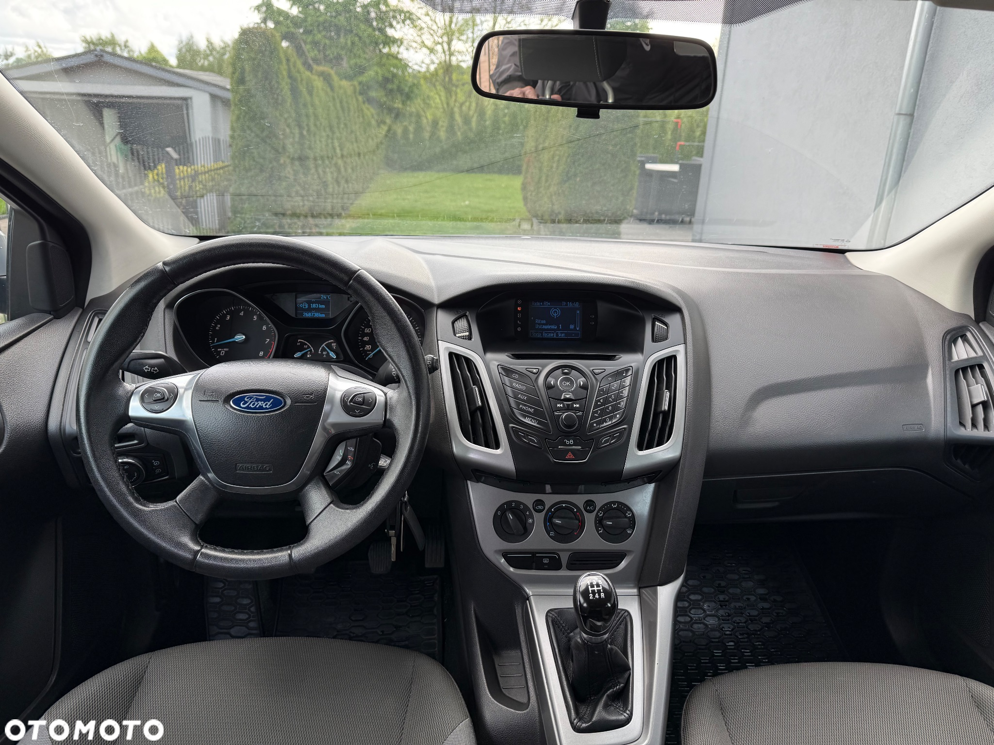 Ford Focus 1.6 Ambiente - 8
