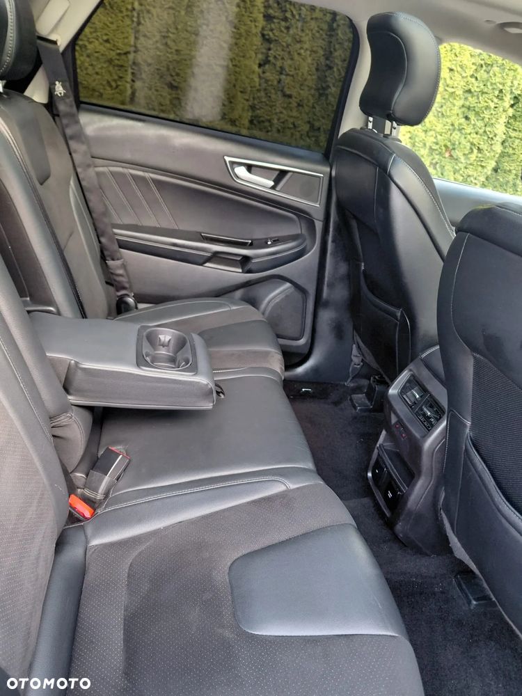 Ford Edge 2.0 TDCi Twin-Turbo 4WD ST-Line - 12