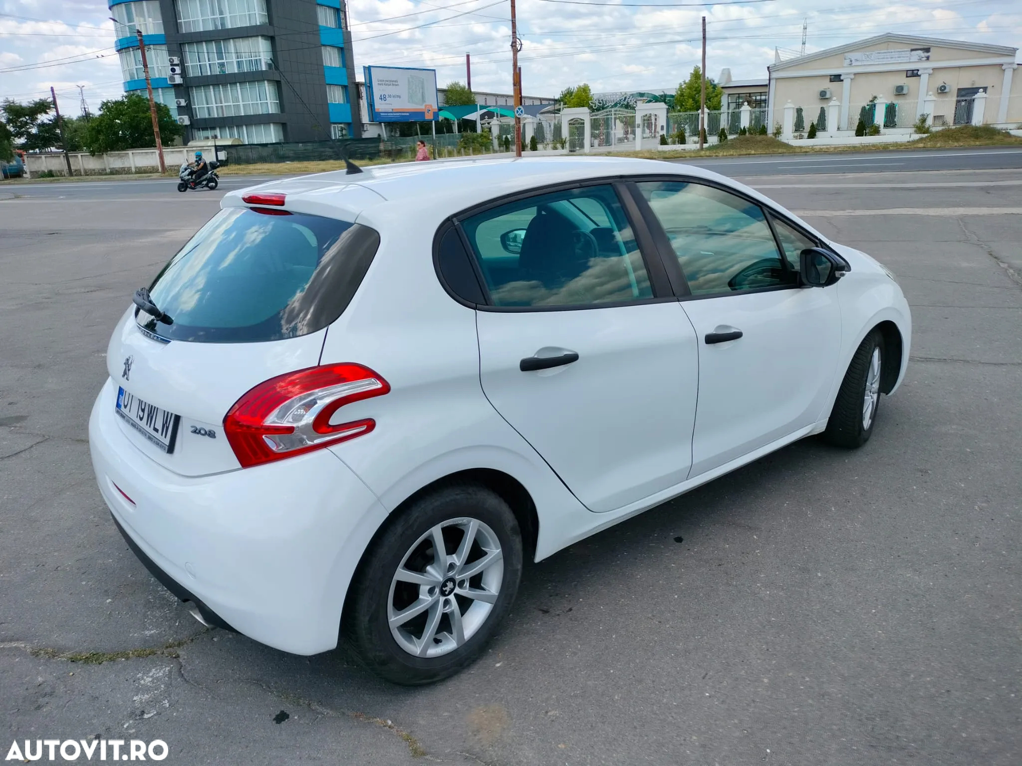 Peugeot 208 1.4 HDi FAP Active - 3