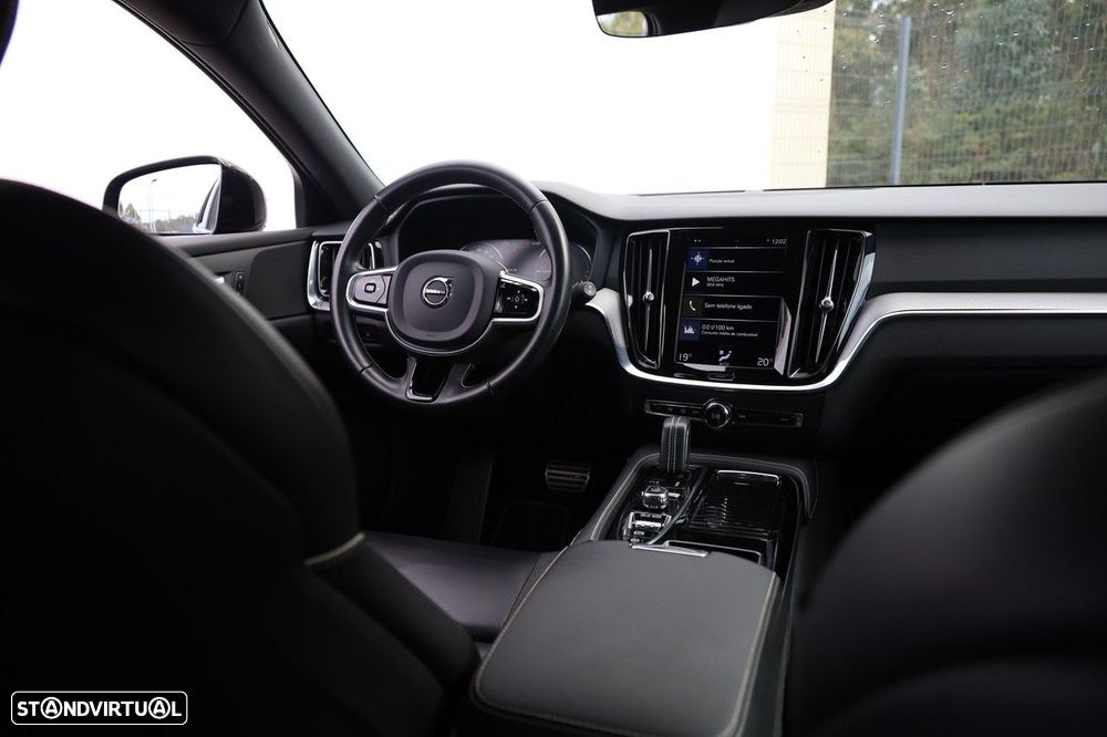 Volvo V60 2.0 T6 AWD TE R-Design - 15