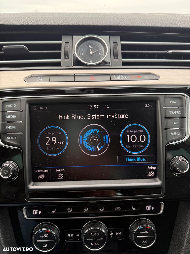 Volkswagen Passat 2.0 TDI DSG Highline - 20