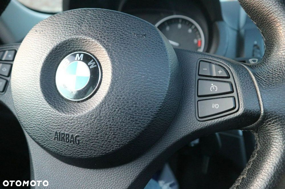 BMW X3 xDrive18d - 21