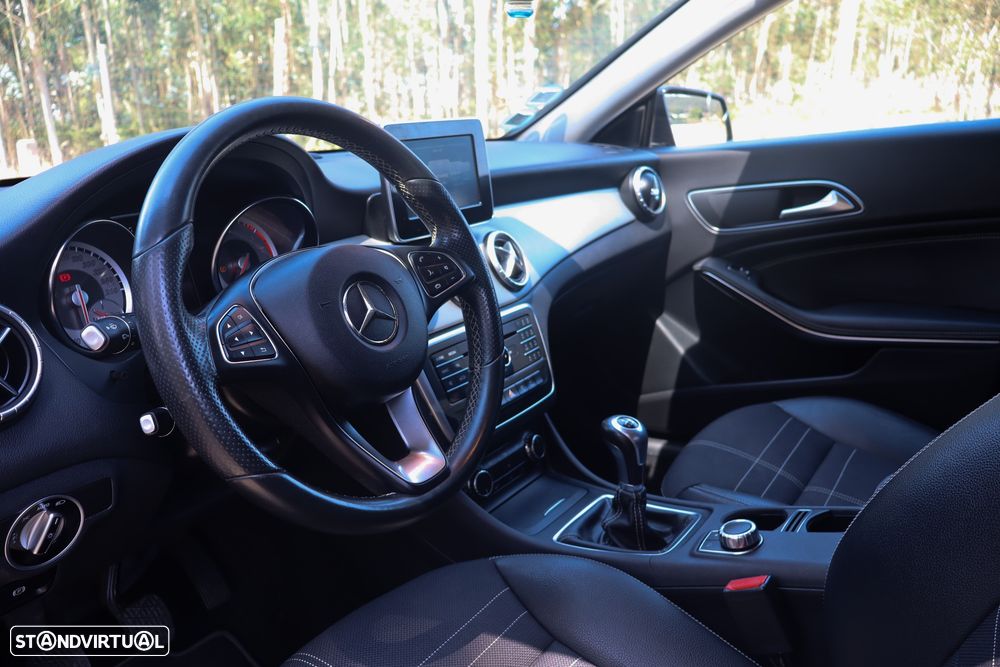 Mercedes-Benz CLA 180 (CDI) d - 15