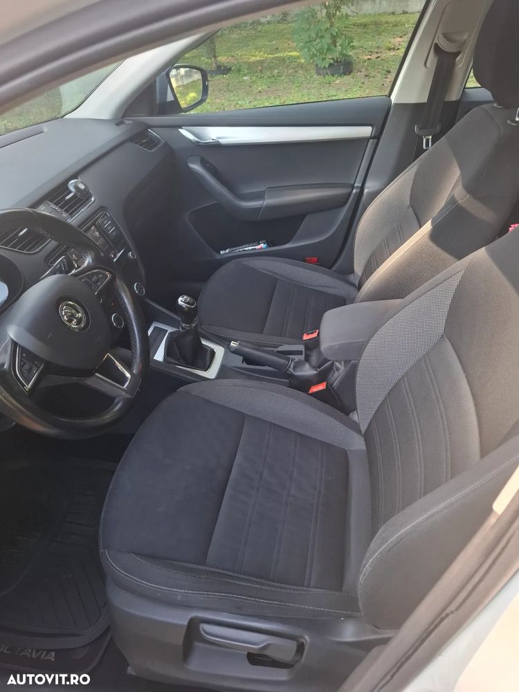 Skoda Octavia Combi 1.4 TSI G-TEC Active - 6