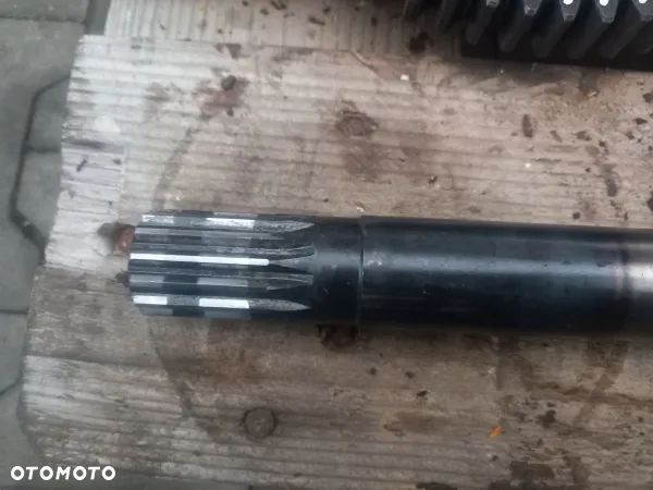 Wałek WOM Massey Ferguson 6170 - 2