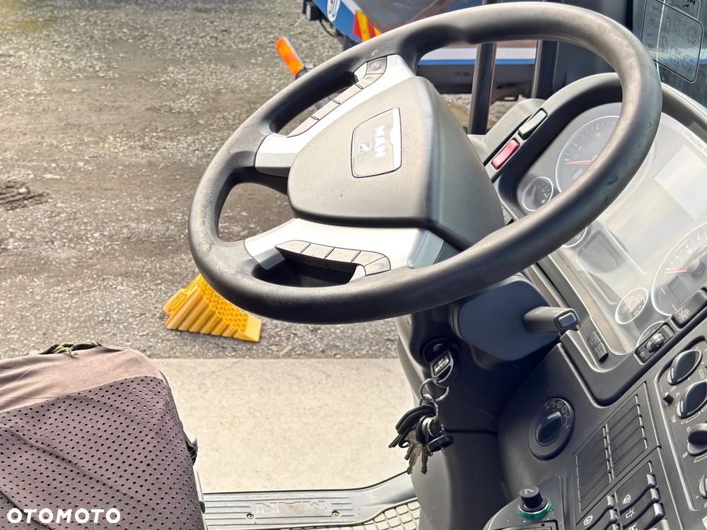 MAN TGA 18.350 * ATLAS TEREX 120.2 E A3 + PILOT *4x4 - 8