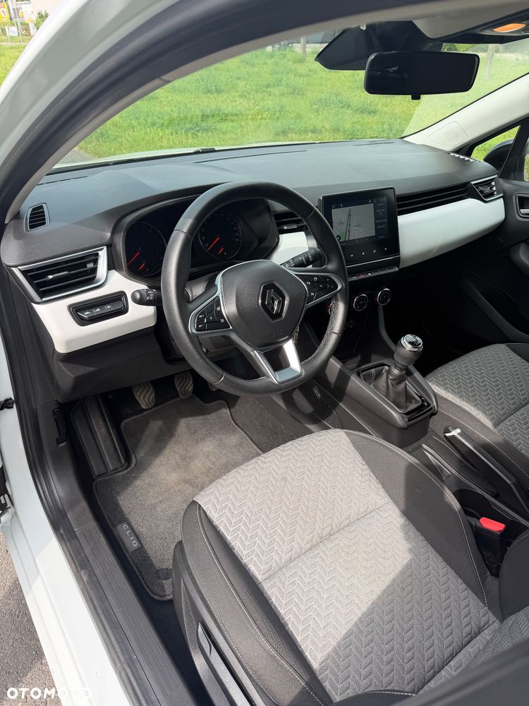 Renault Clio - 5