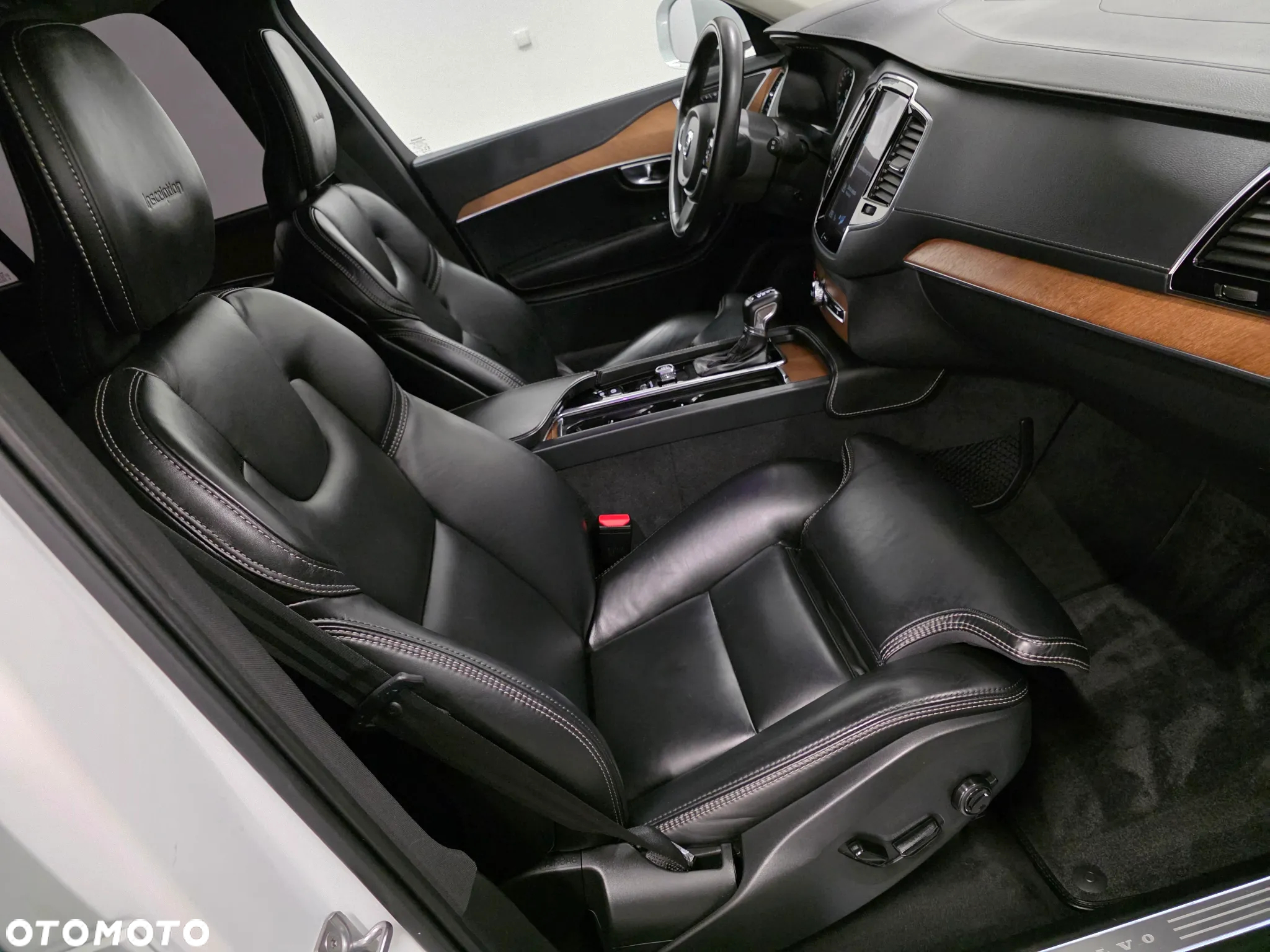 Volvo XC 90 D5 AWD R-Design - 18